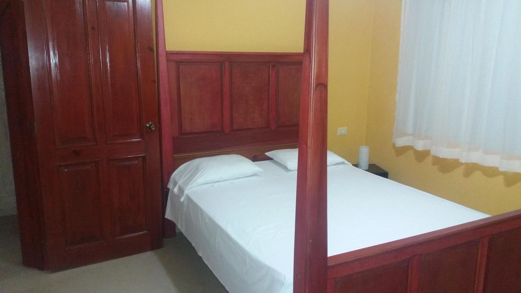Residencial Las Palmeras De Willy Boca Chica Eksteriør billede