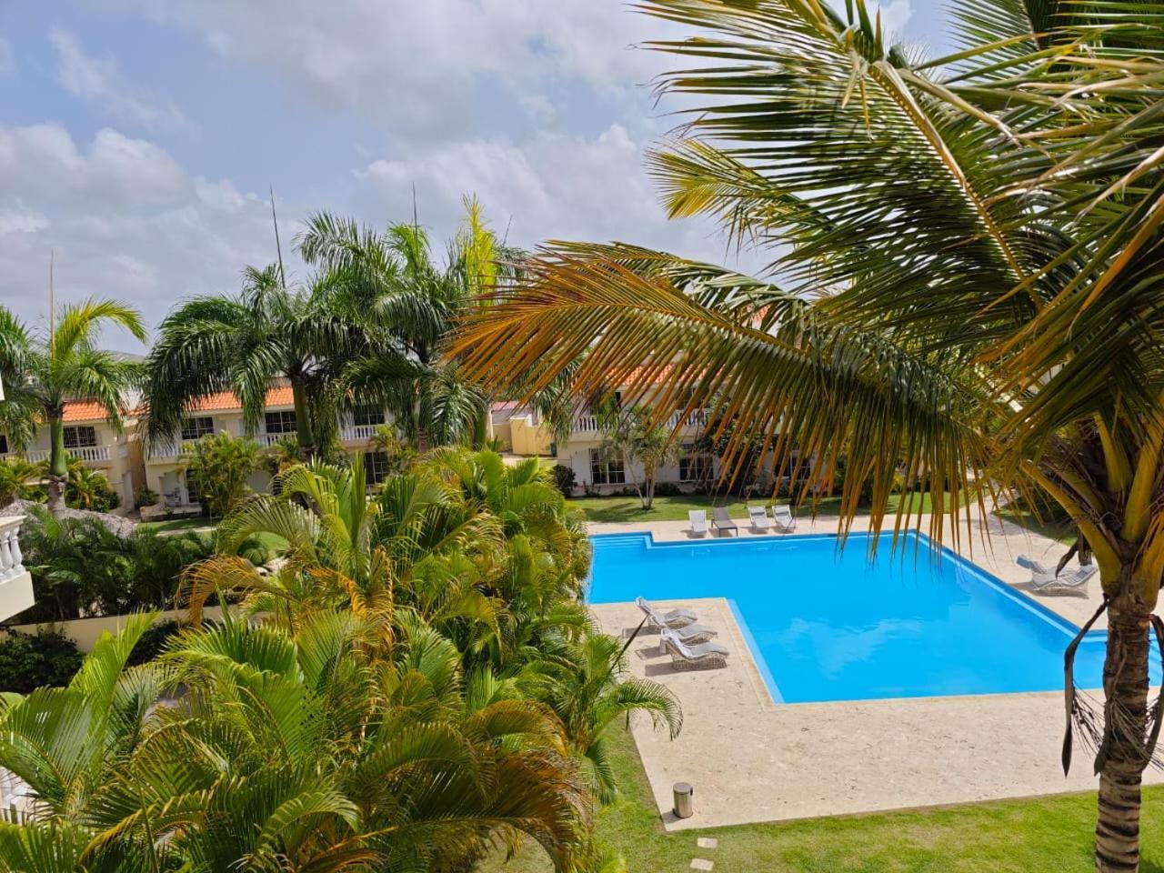 Residencial Las Palmeras De Willy Boca Chica Eksteriør billede